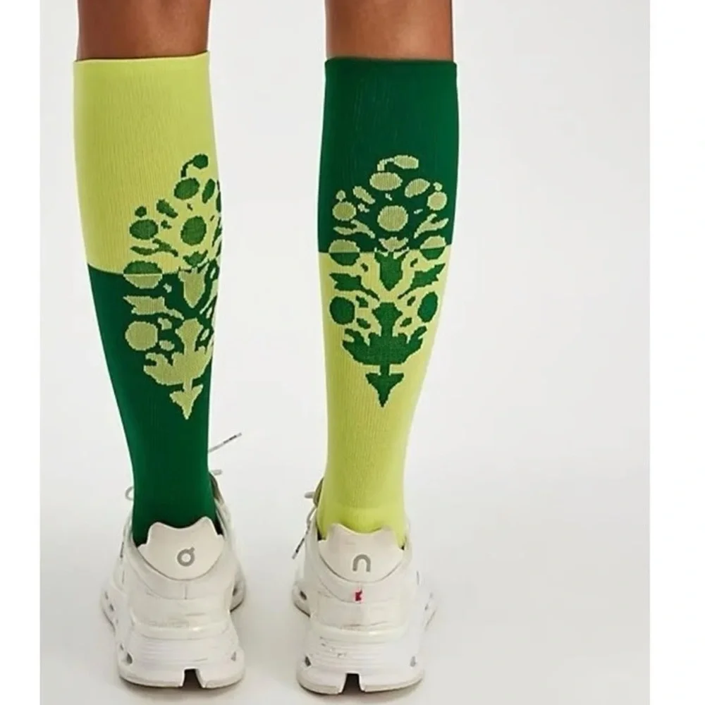 Set of 2 NWT Free People FP Movement Colorblock Buti Compression Tall Socks